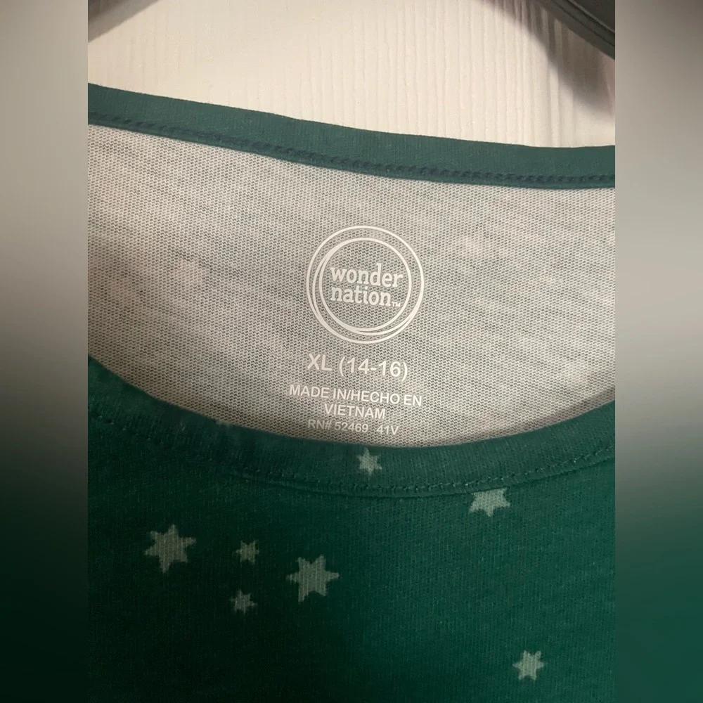🔴 3/$12 Girl’s Green Starry Dress. NWT!‎